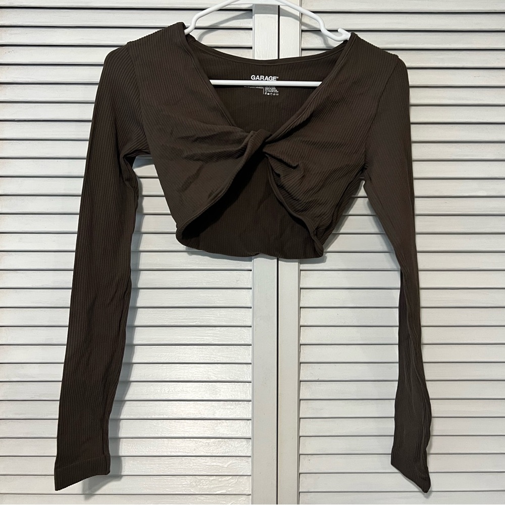 Garage Seamless Twist Crop Top